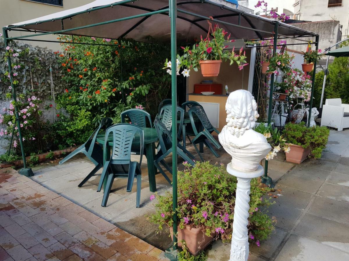 Villino Angela A Sant'Anna Appartement Boscotrecase Buitenkant foto